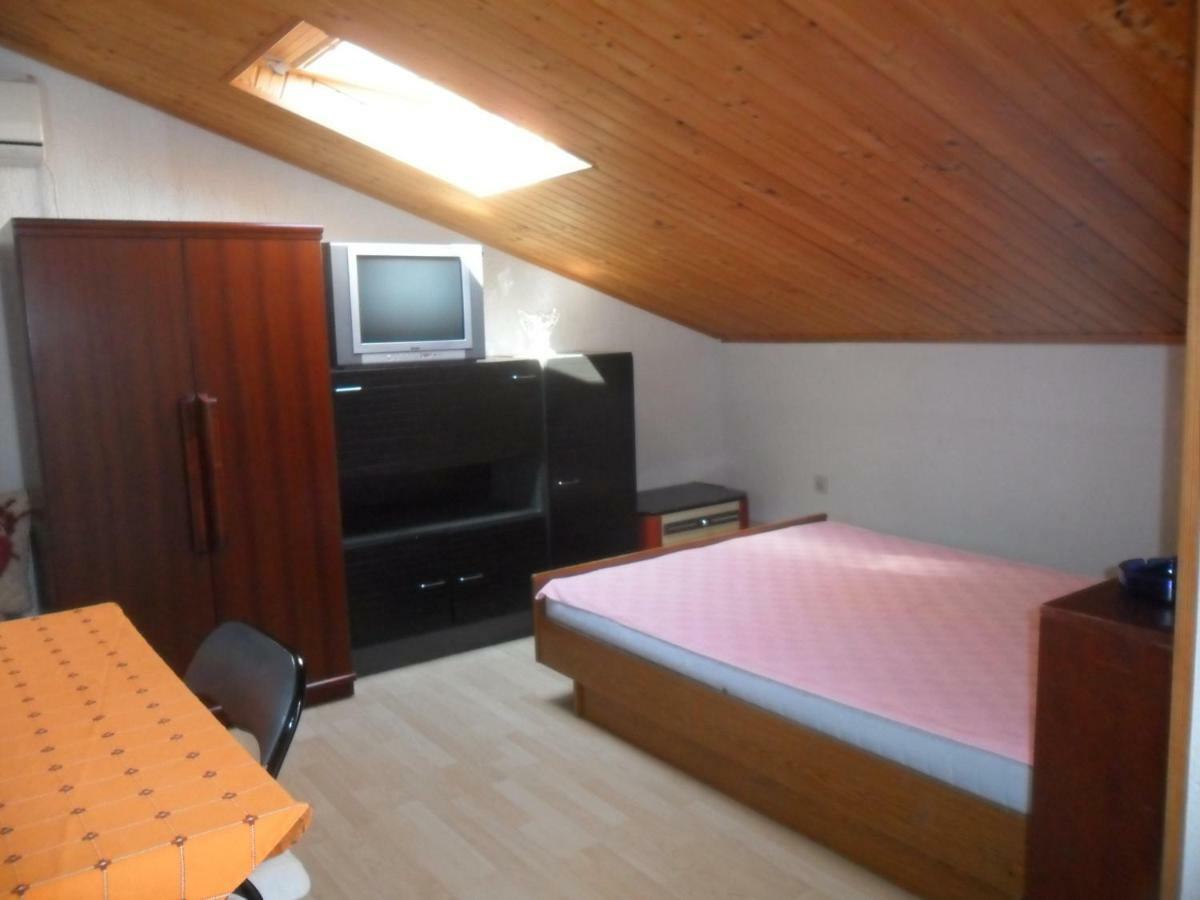 Apartments Simpa Njivice Eksteriør billede